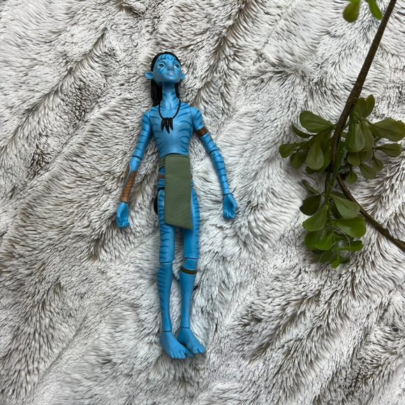 Disney World Pandora Avatar Maker ACE Young Male Na'vi Figure Blue Eyes - Picture 1 of 12